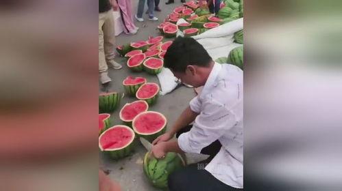 客户和老板吃瓜,笑料百出！